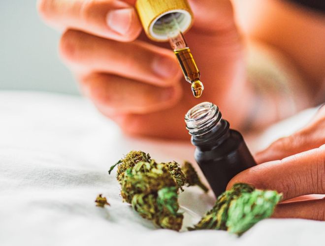 The finest medical-grade cannabis has been shown to be beneficial for patients with chronic and acute pain, anxiety, insomnia, epilepsy, and many other healthcare conditions. 